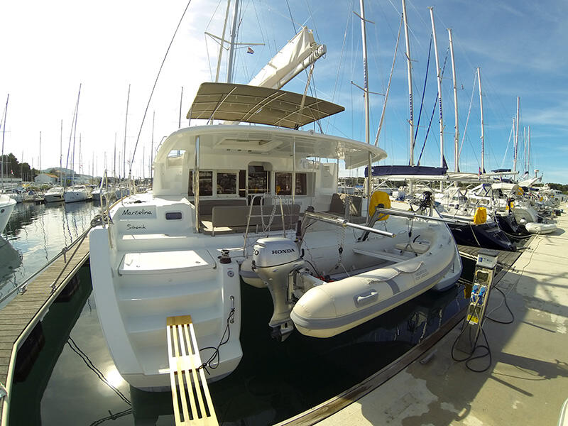 Catamaran 