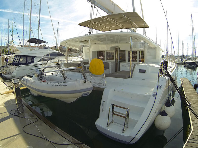 Catamaran 