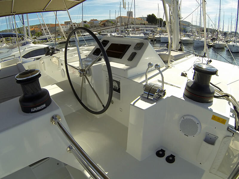 Catamaran 