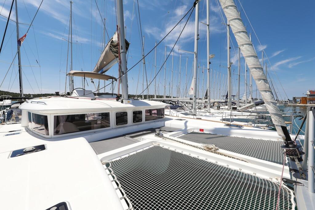 Catamaran 