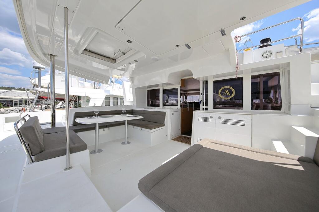Catamaran 