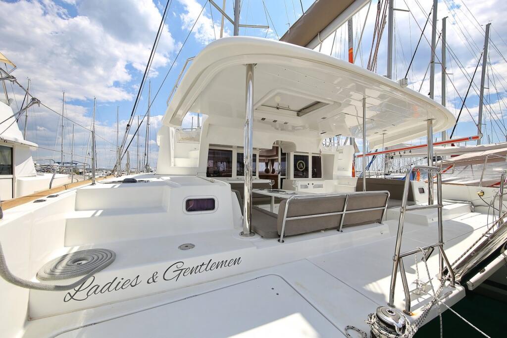 Catamaran 