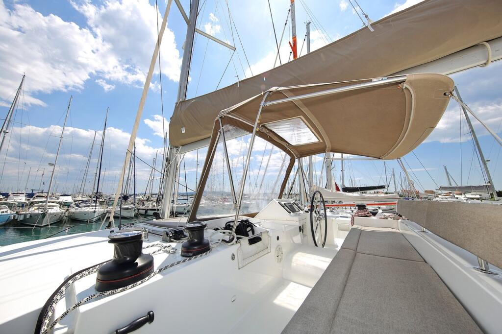 Catamaran 