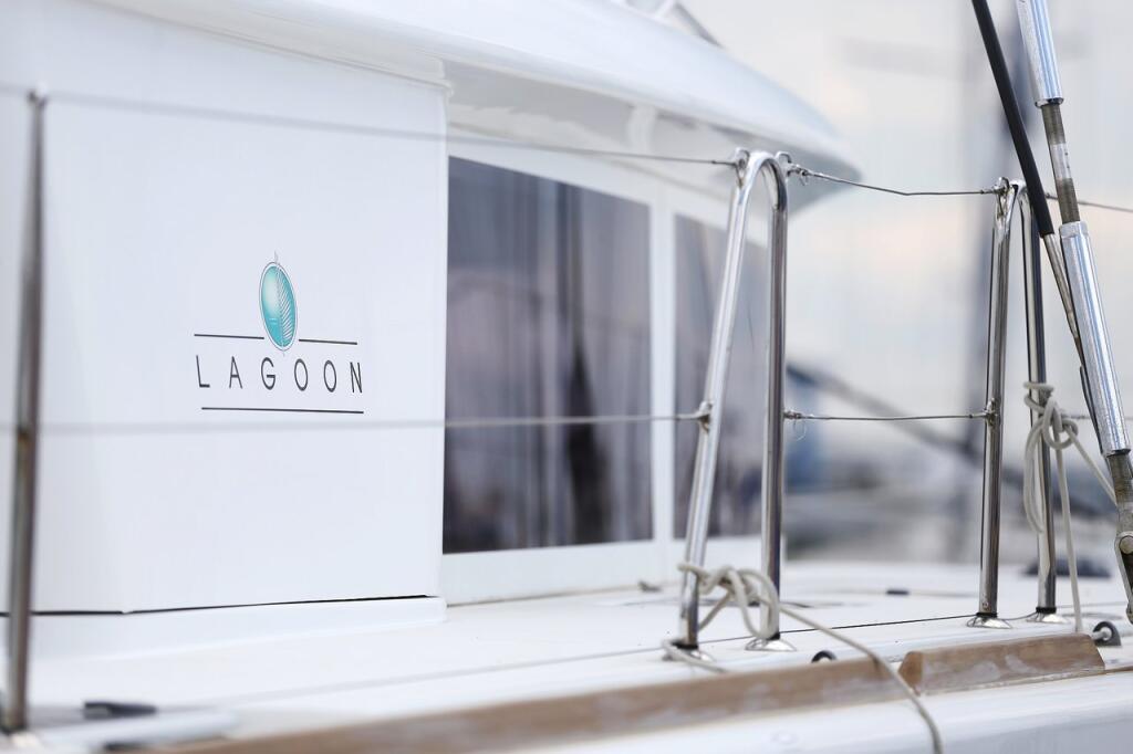 Catamaran 