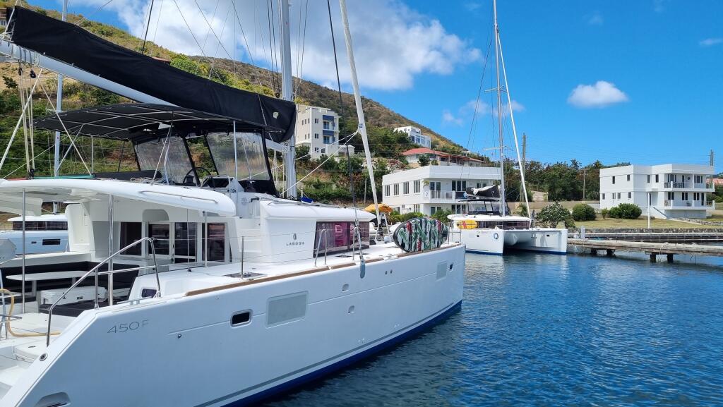 Catamaran 