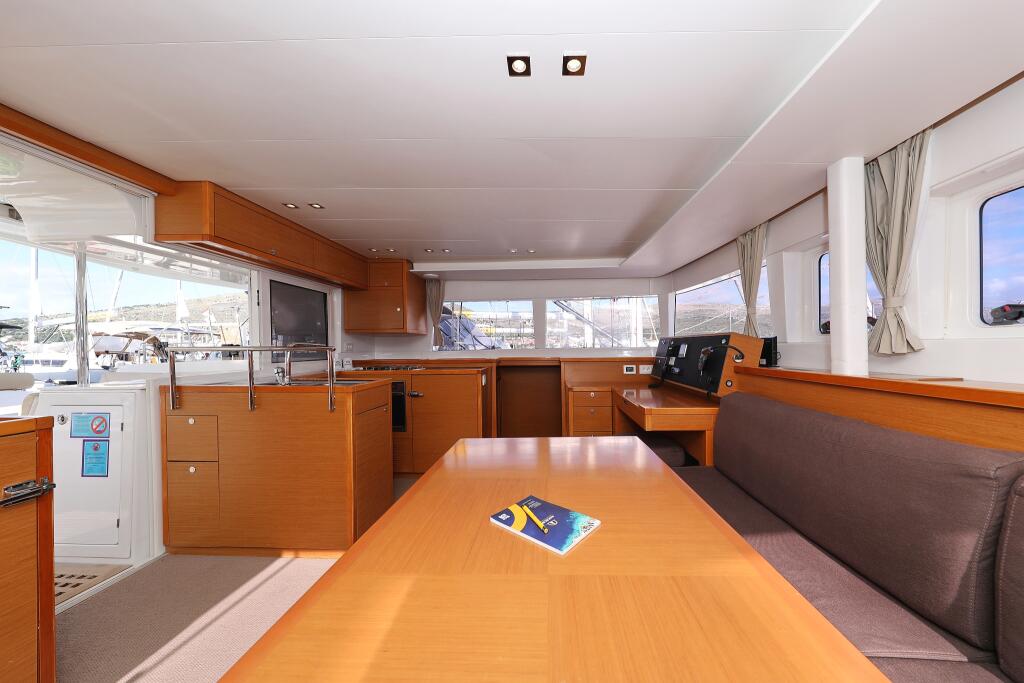 Catamaran 