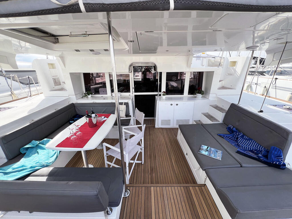 Catamaran 