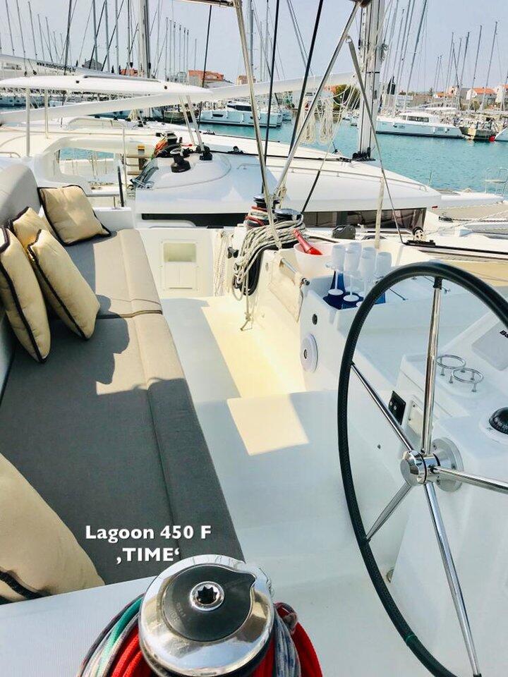 Catamaran 