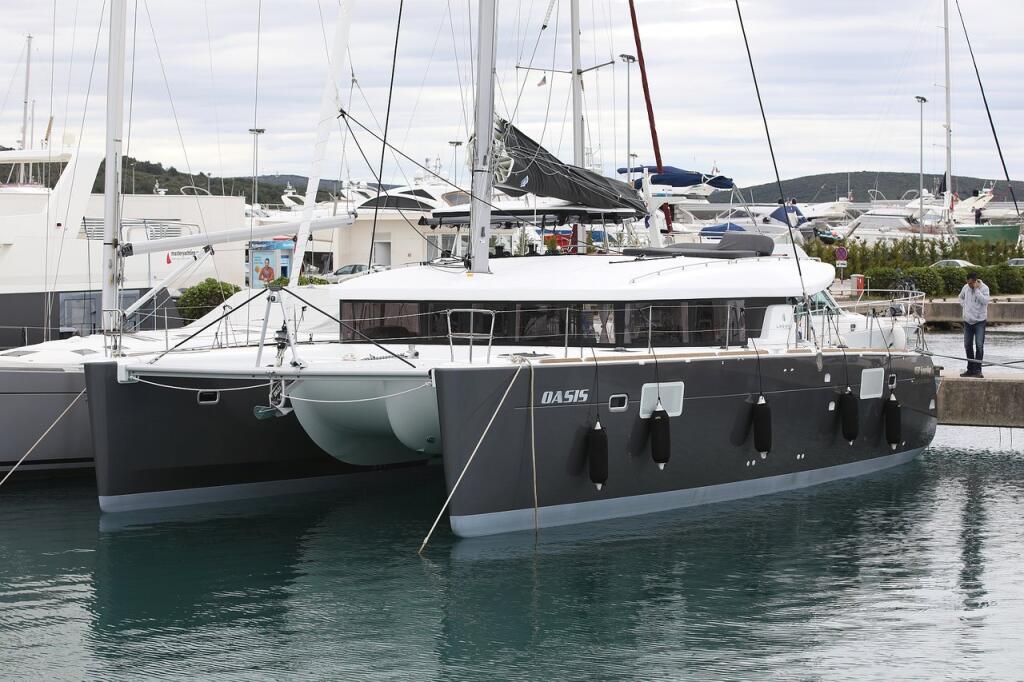 Catamaran 