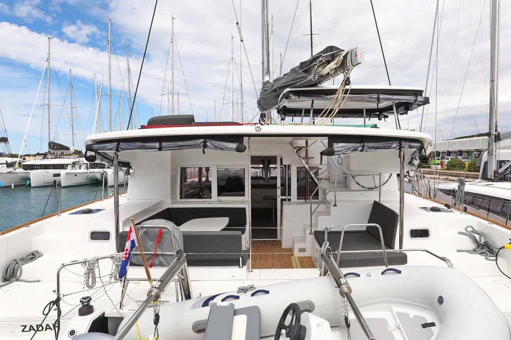 Catamaran 