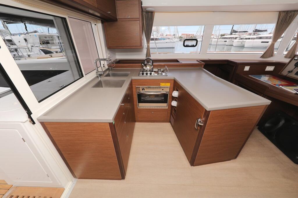 Catamaran 