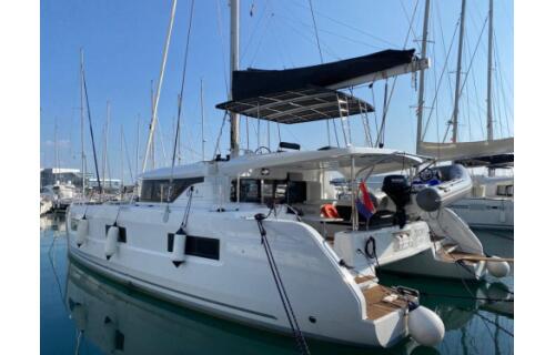 Catamaran 