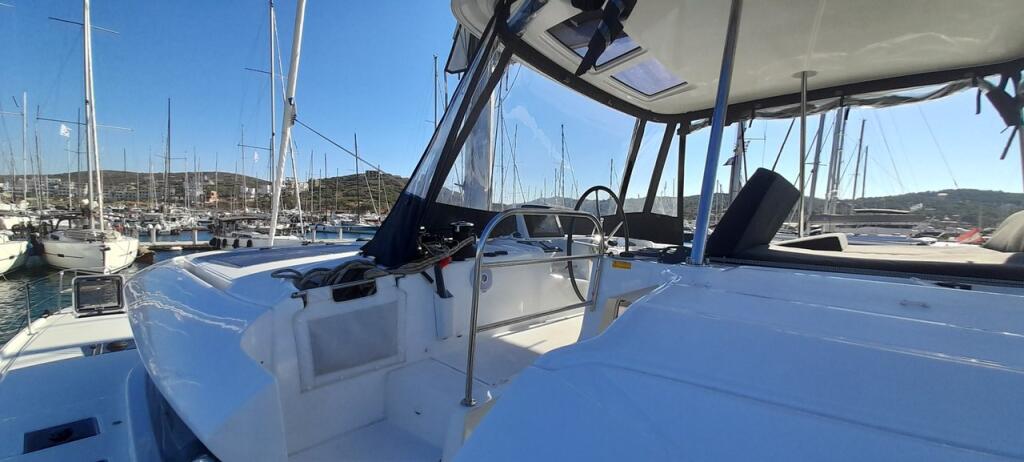 Catamaran 