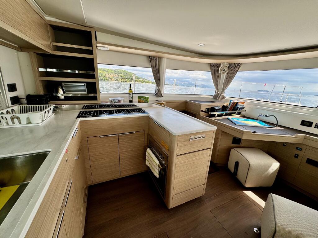 Catamaran 