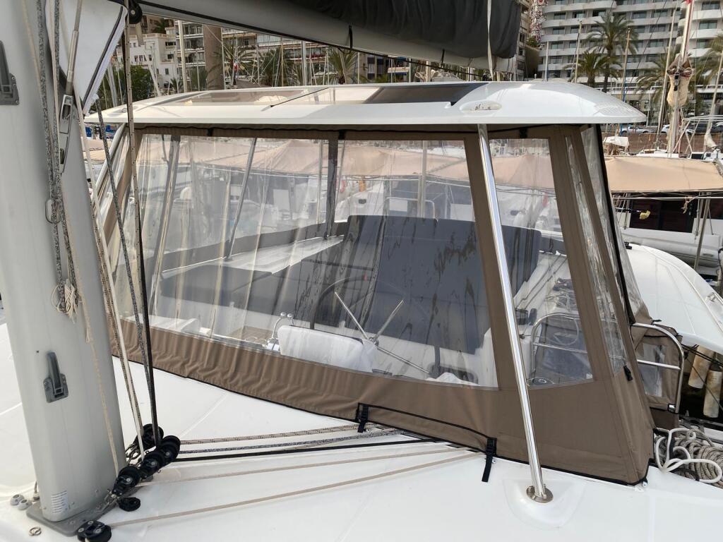 Catamaran 