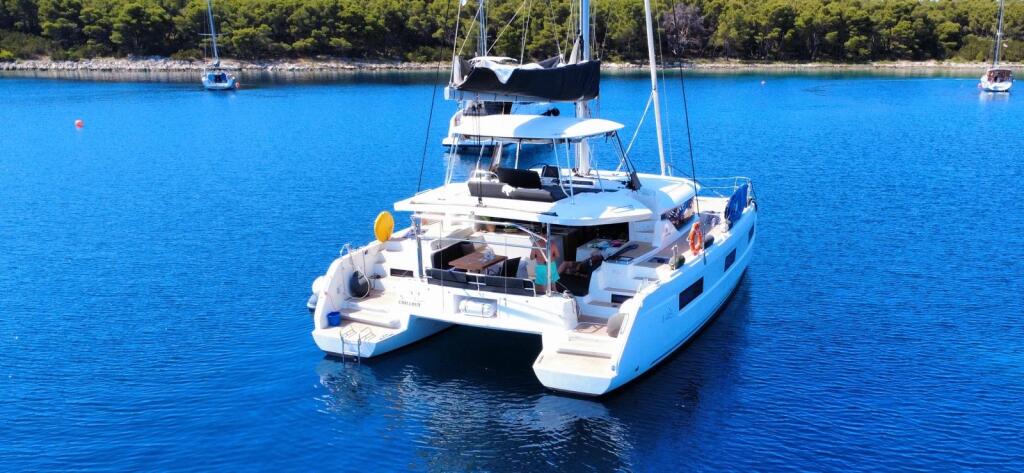 Catamaran 