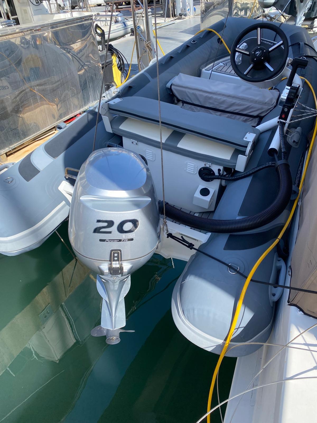 Catamaran 
