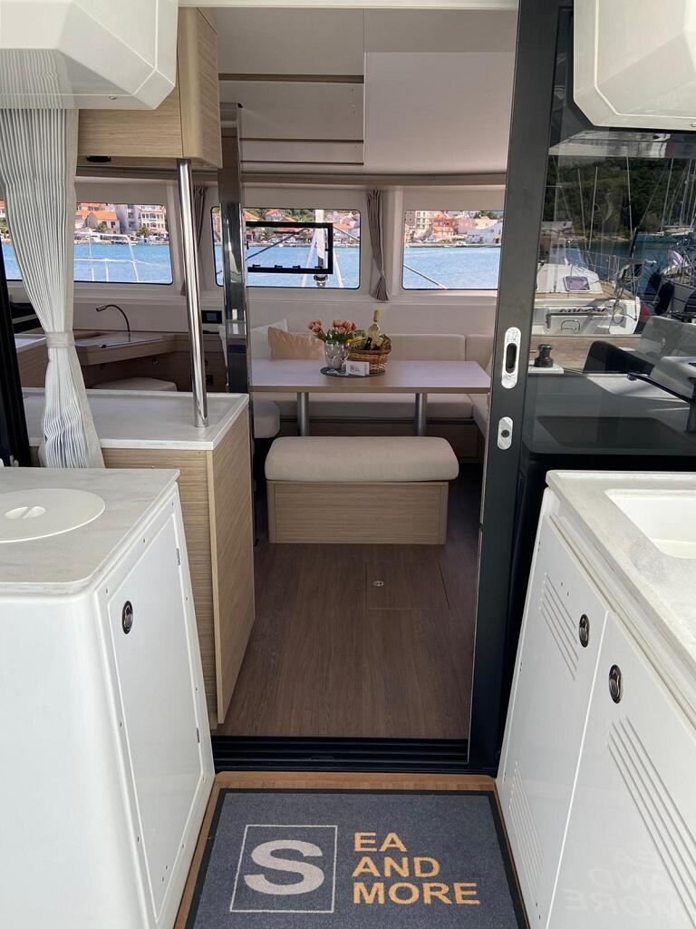Catamaran 