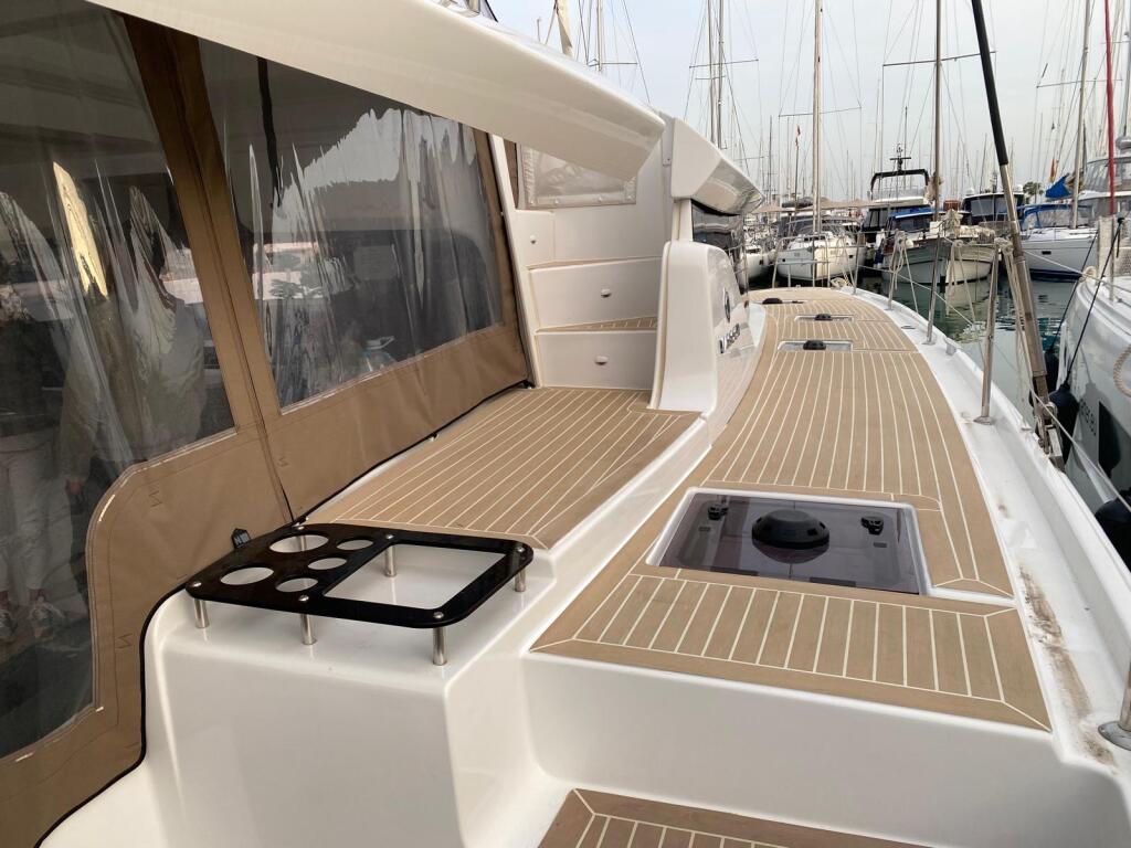 Catamaran 