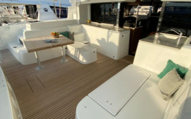 Catamaran 