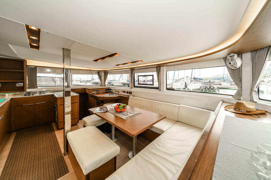 Catamaran 