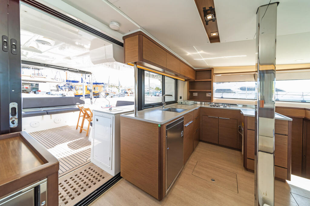 Catamaran 