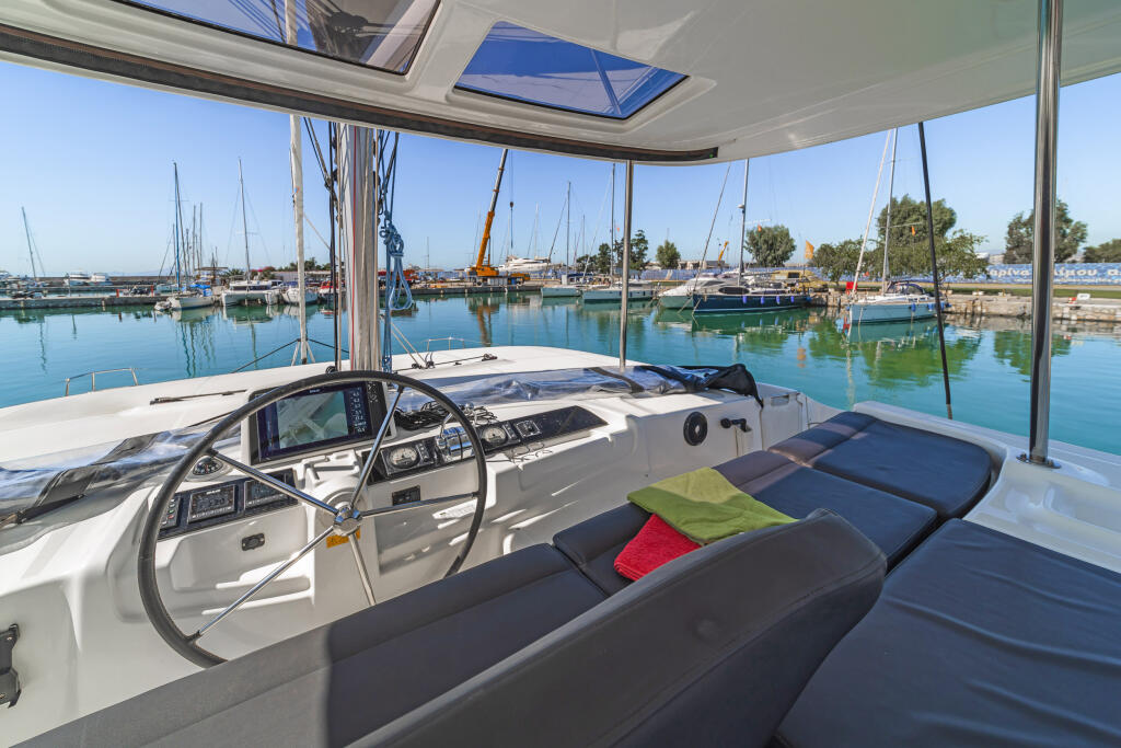 Catamaran 
