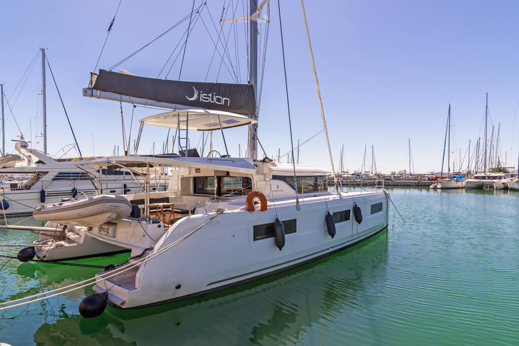 Catamaran 