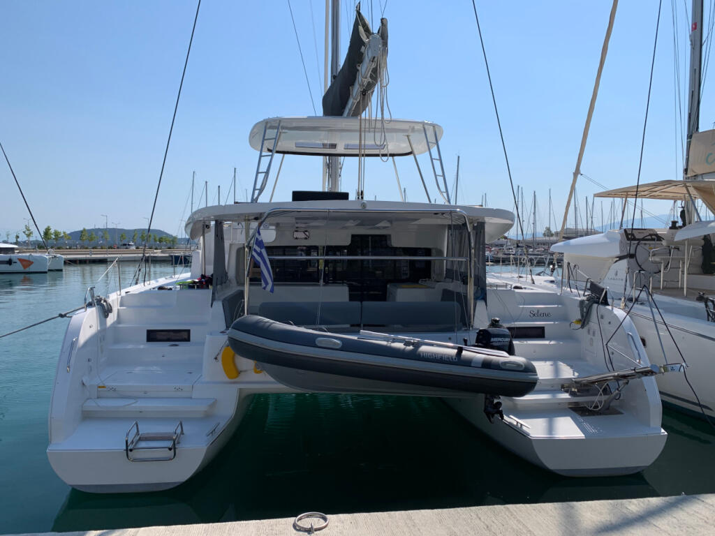 Catamaran 