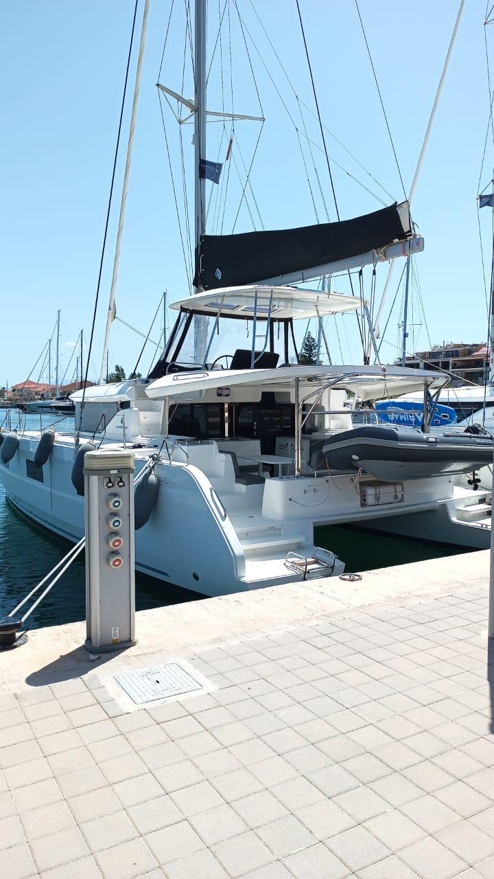 Catamaran 