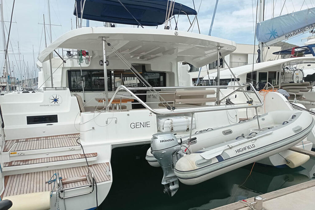 Catamaran 