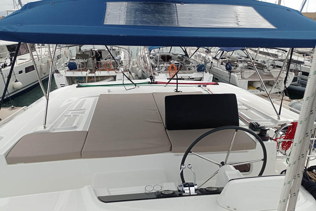 Catamaran 