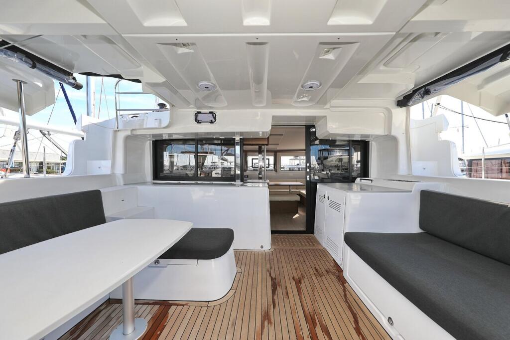 Catamaran 