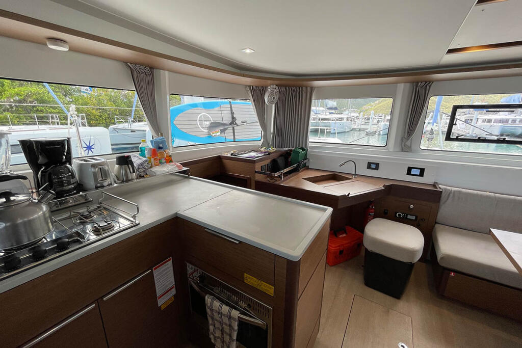 Catamaran 