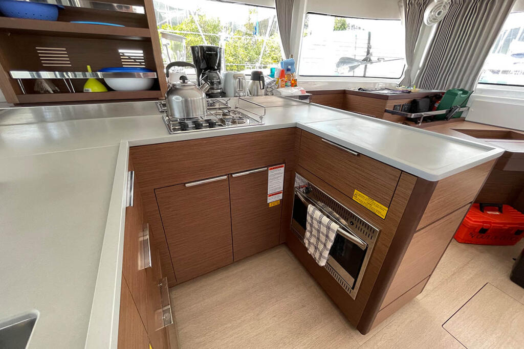 Catamaran 