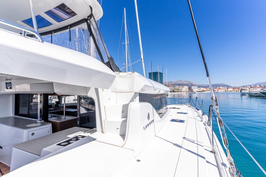 Catamaran 