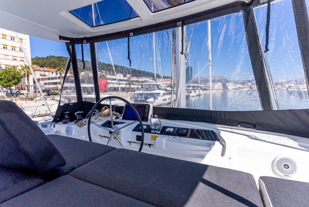 Catamaran 
