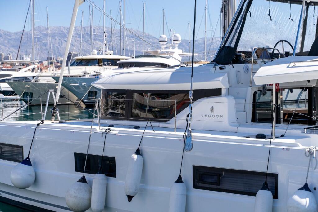 Catamaran 