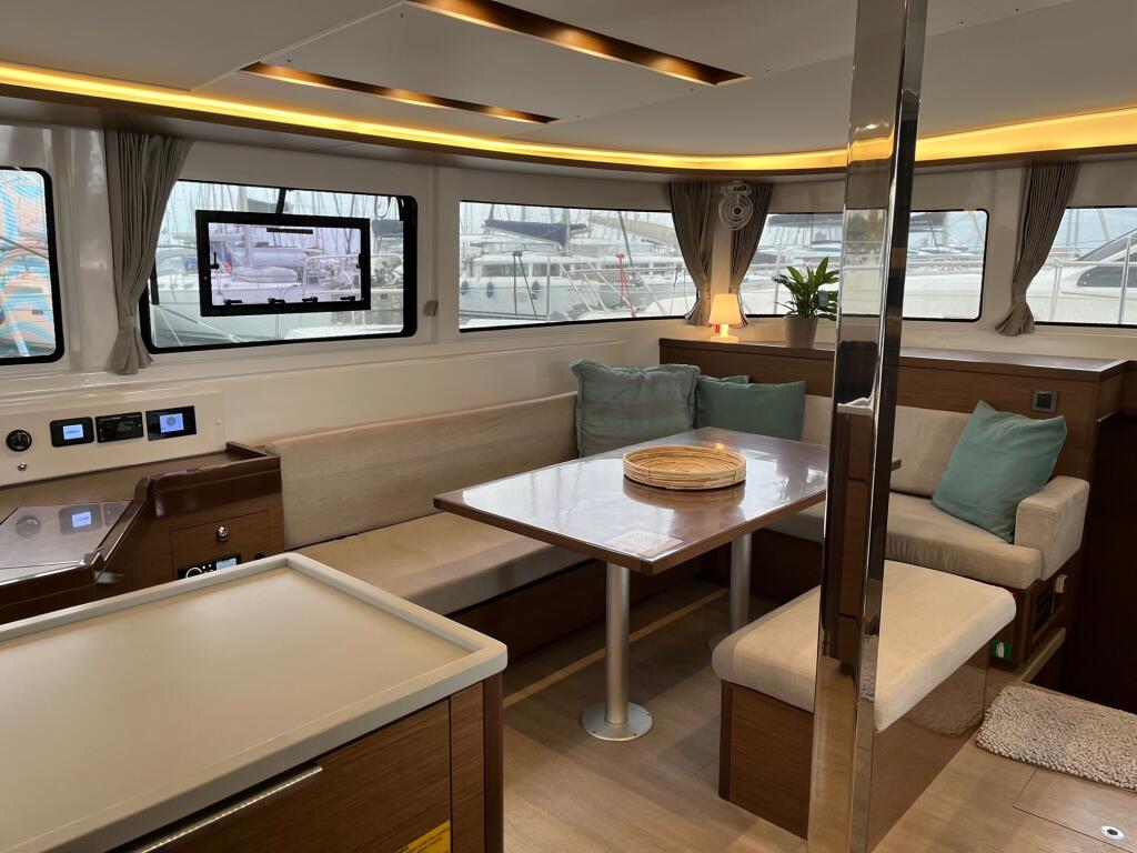 Catamaran 