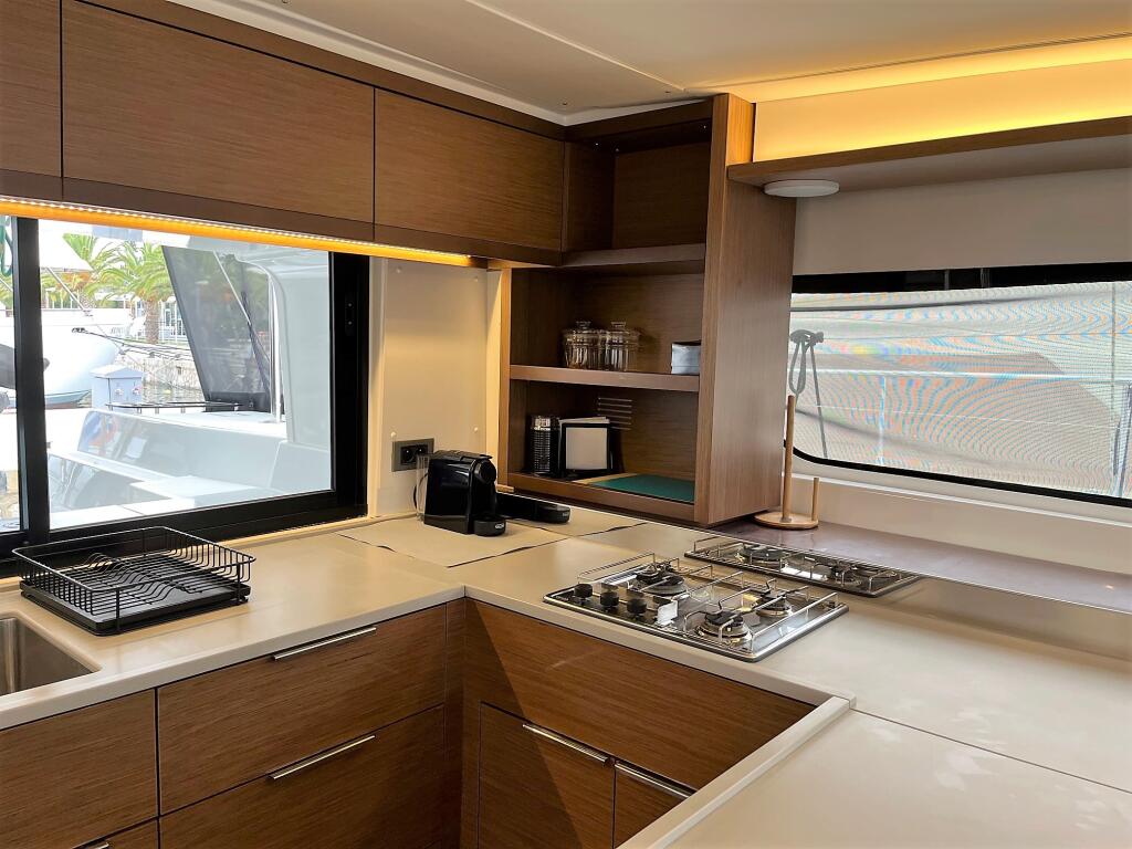 Catamaran 