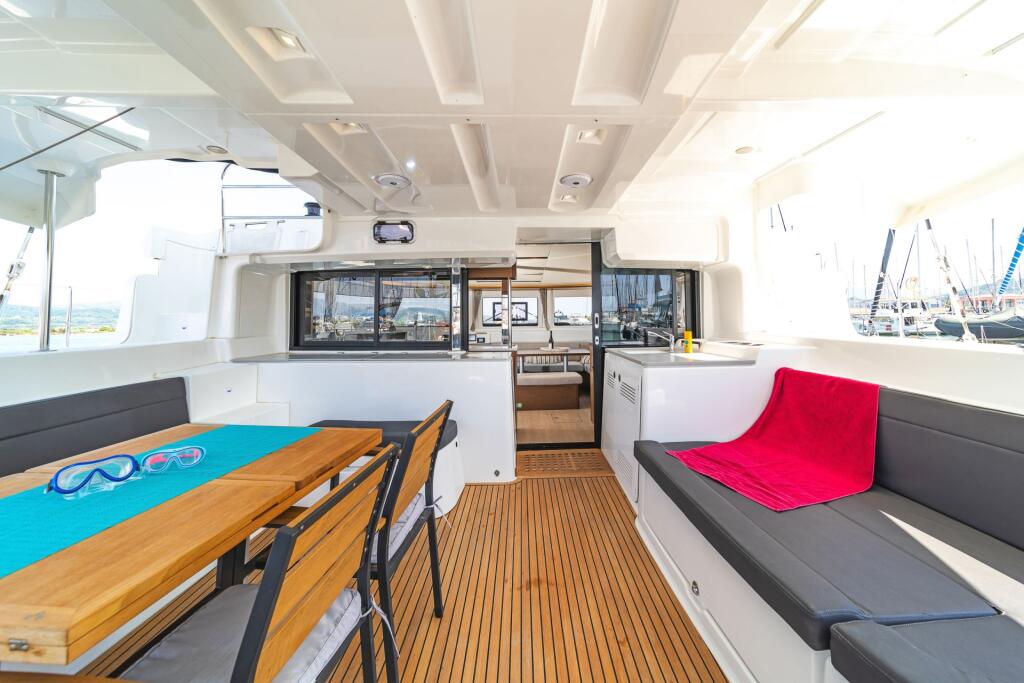 Catamaran 