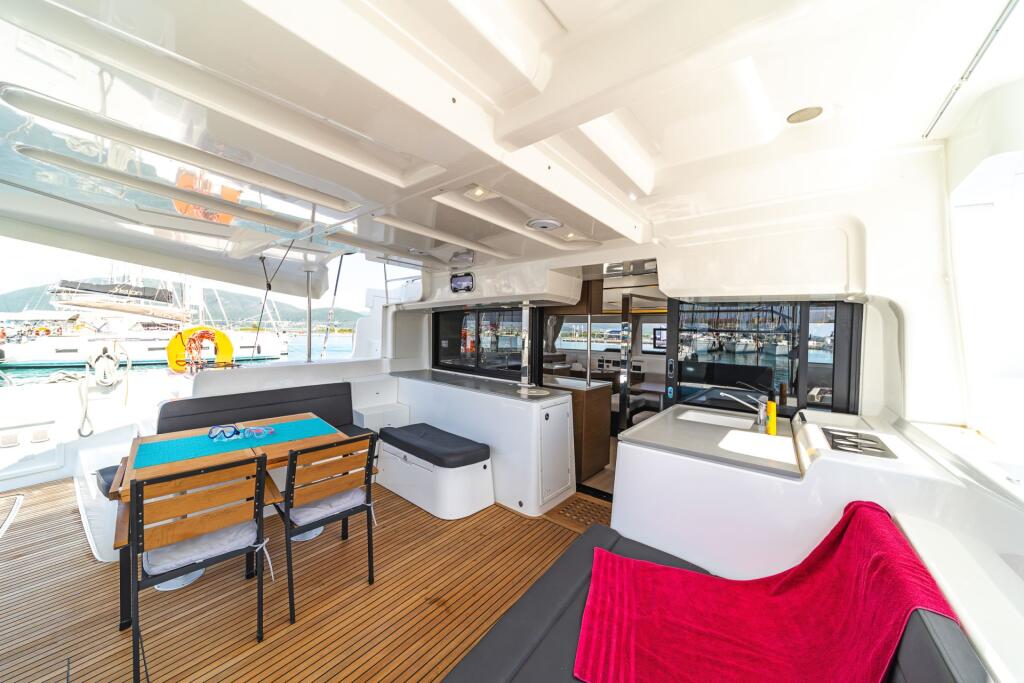 Catamaran 
