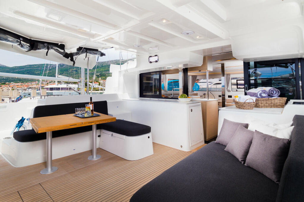 Catamaran 