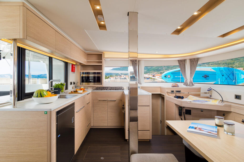 Catamaran 