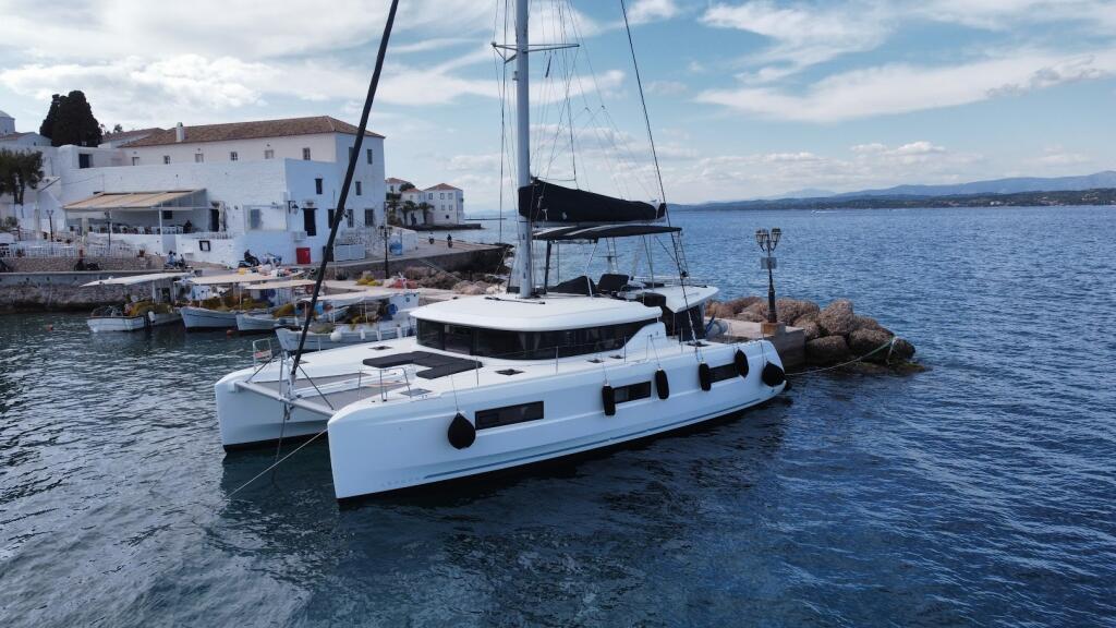 Catamaran 