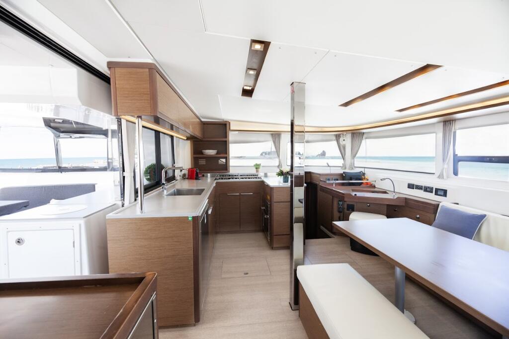 Catamaran 