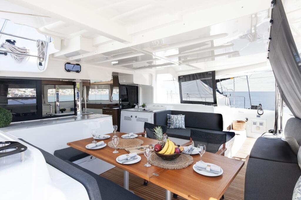 Catamaran 