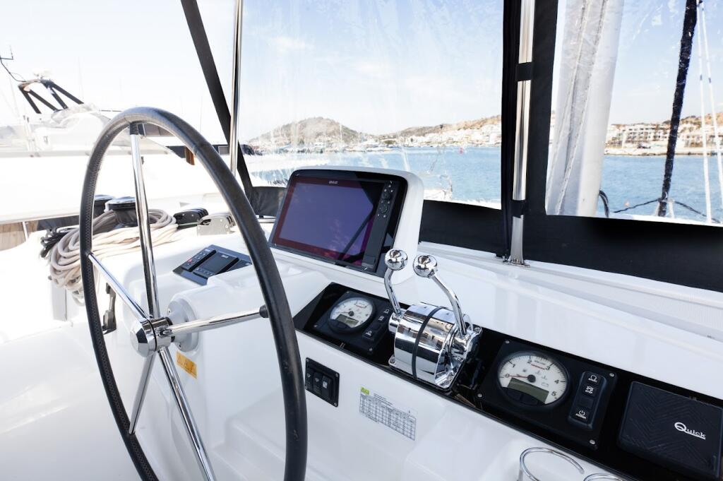 Catamaran 