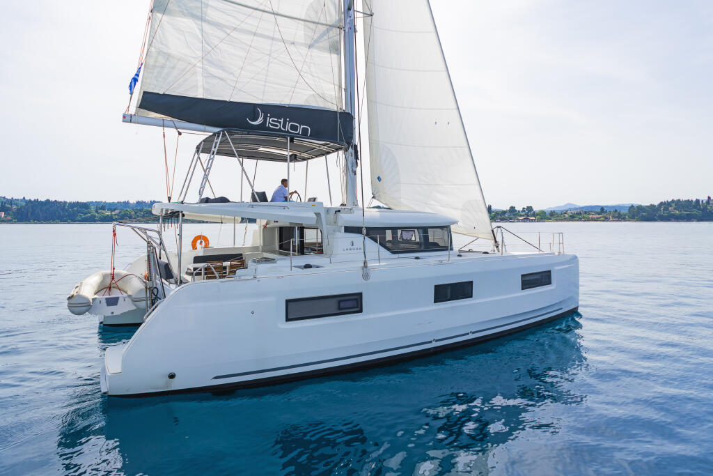 Catamaran 