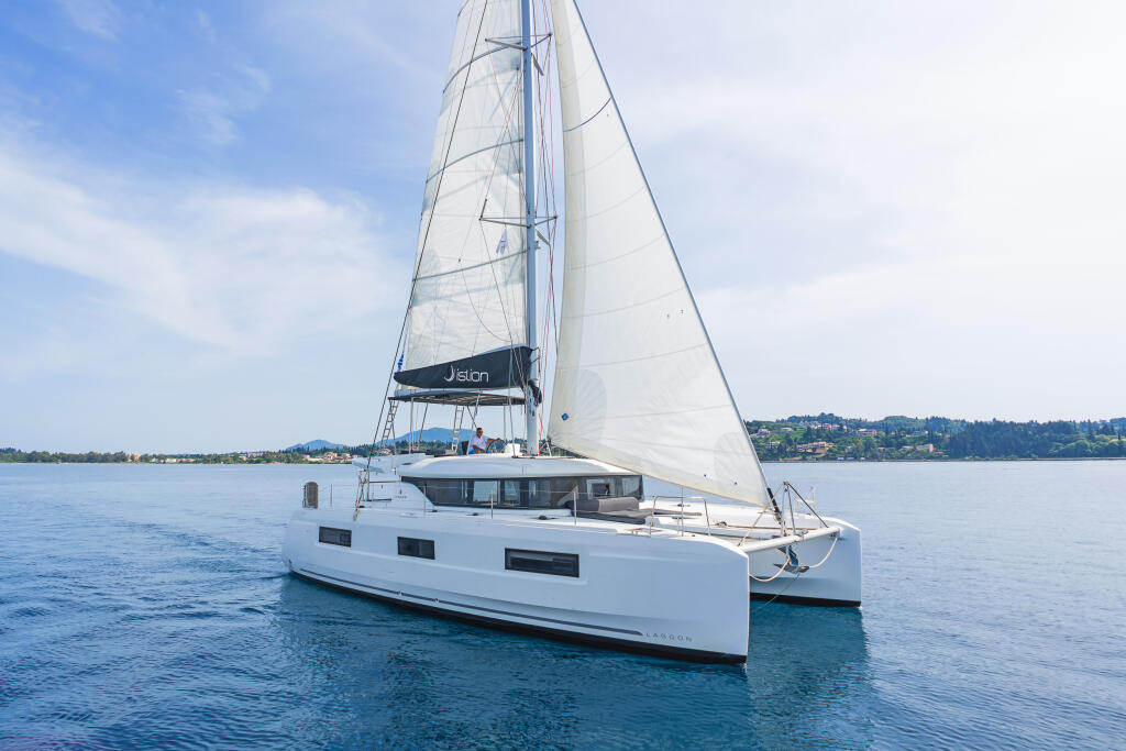 Catamaran 